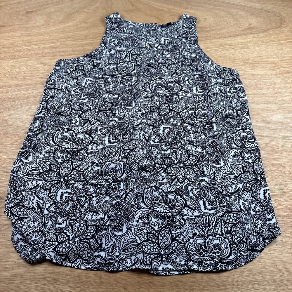 Who What Wear Women's Large Sleeveless Floral Blouse‎ Navy Blue White Button Top